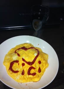 A very cute omelette Masa made for me. 